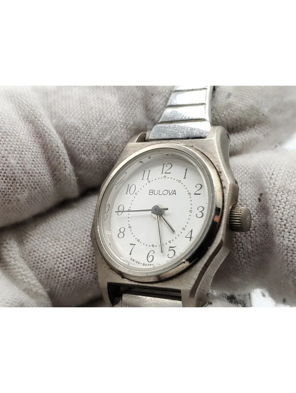 Vintage Bulova P4 Quarts Womens 22mm Watch New Battery White Dial Octagon Case